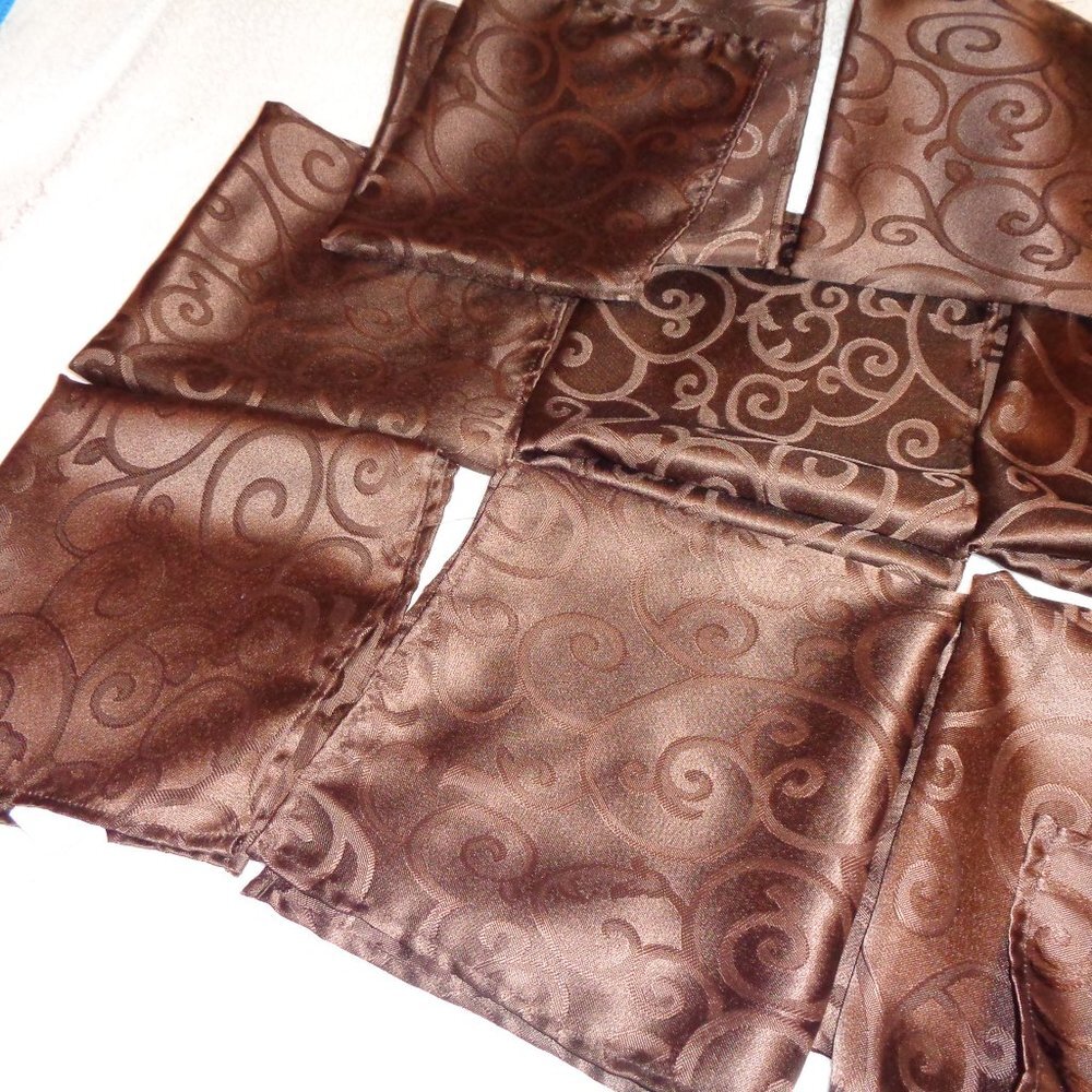 8 Brown Cloth Polyester Napkins - Picture 5 of 6